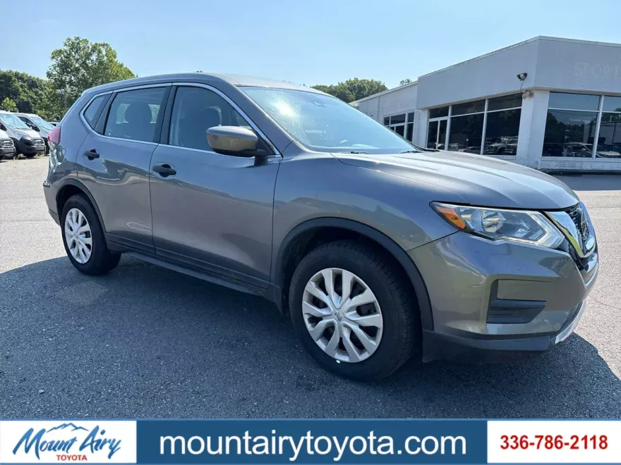 2020 Nissan Rogue S photo 1