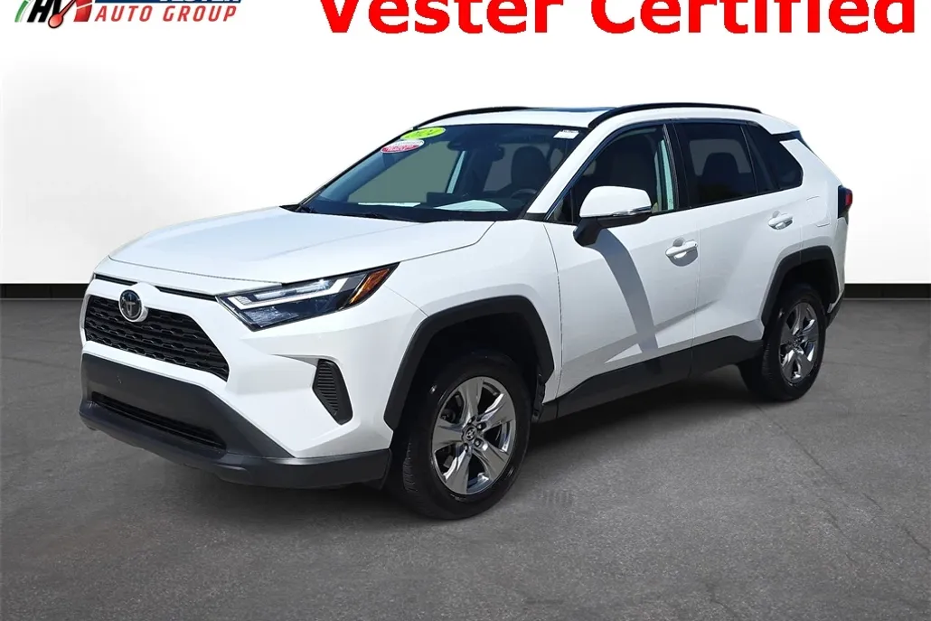 2024 Toyota RAV4 XLE photo 1