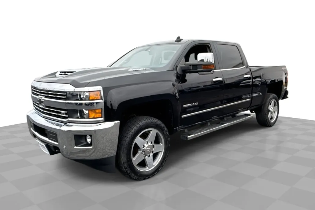 2017 Chevrolet Silverado 2500HD High Country photo 1