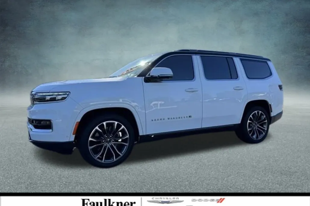 2022 Jeep Grand Wagoneer III photo 1