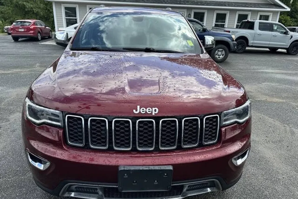 2019 Jeep Grand Cherokee Limited photo 1