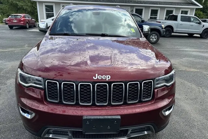2019 Jeep Grand Cherokee Limited photo 1