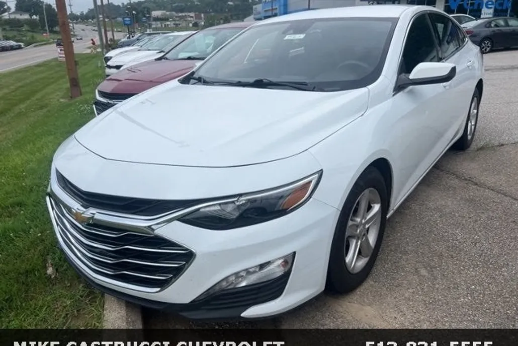 2023 Chevrolet Malibu 1LT photo 1