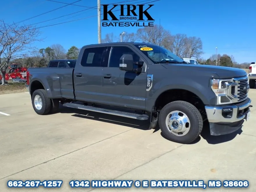 2021 Ford F-350 Lariat photo 1