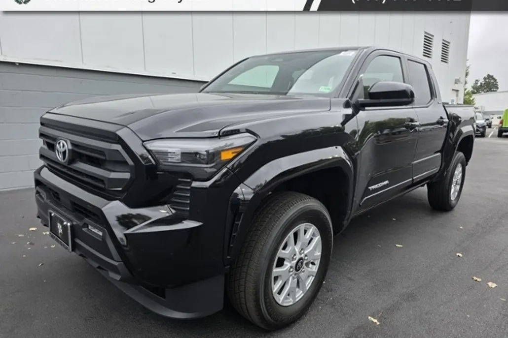 2024 Toyota Tacoma 4x4 Double Cab photo 1