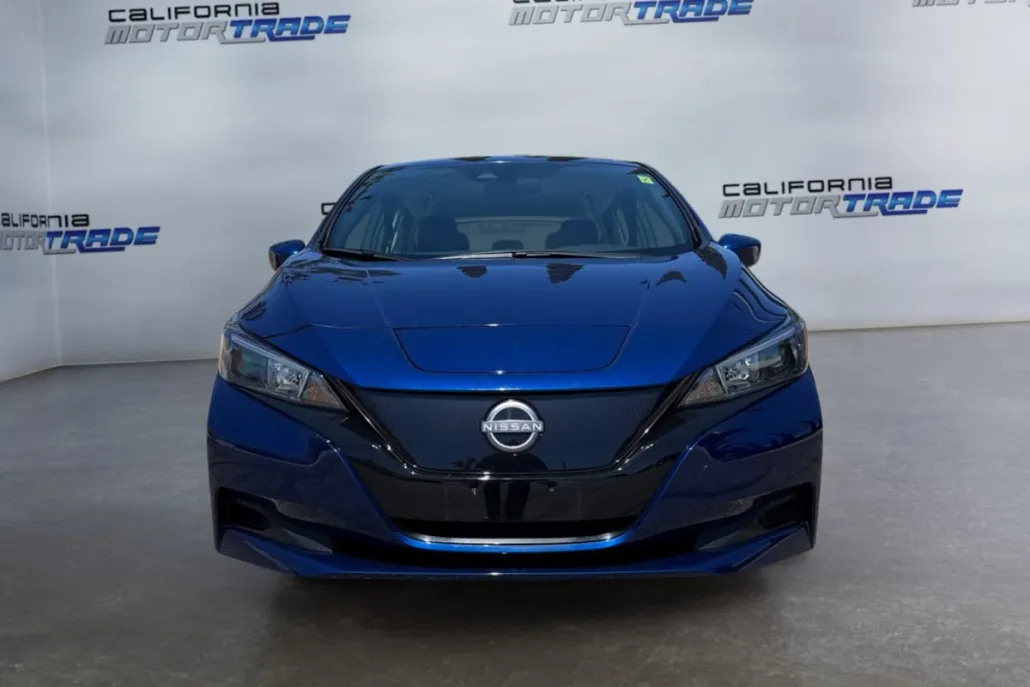 2024 Nissan Leaf S photo 1