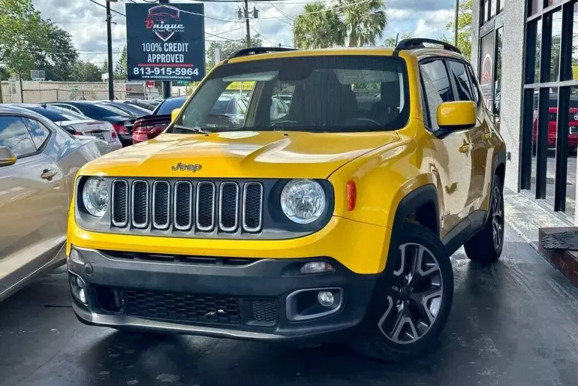 2015 Jeep Renegade Latitude Sport photo 1