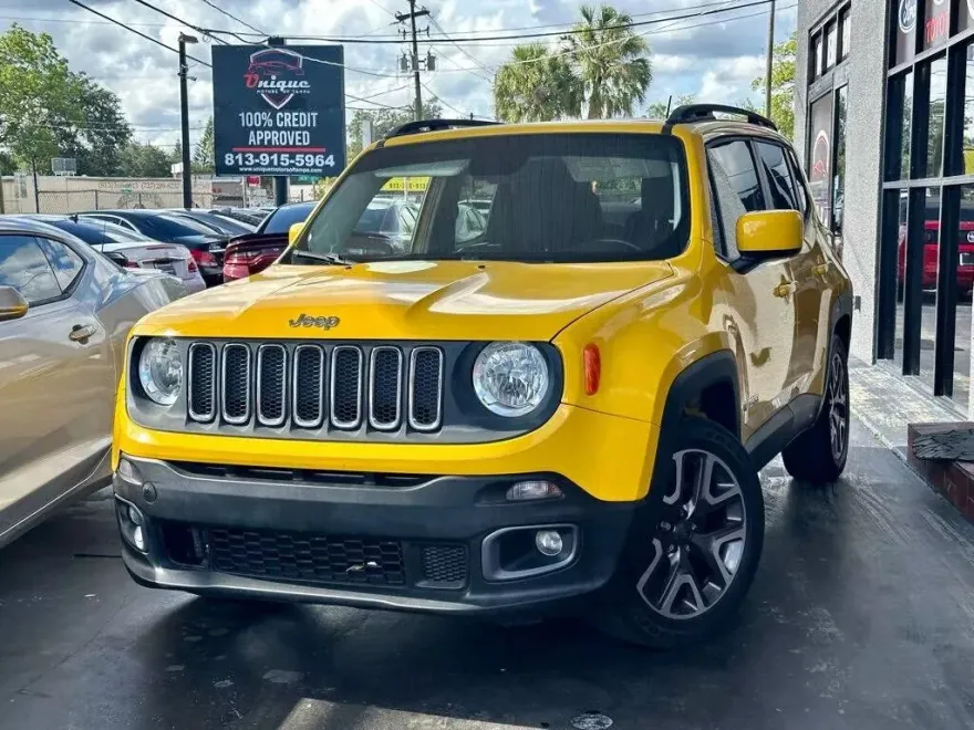2015 Jeep Renegade Latitude Sport photo 1