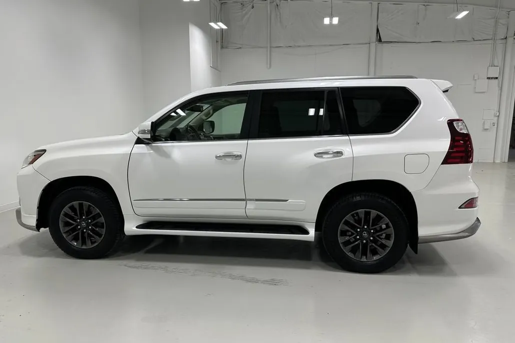 2019 Lexus GX 460 Luxury photo 1
