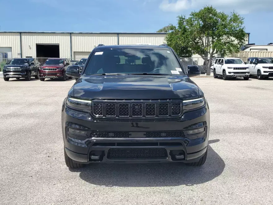 2025 Jeep Wagoneer L II Obsidian photo 1