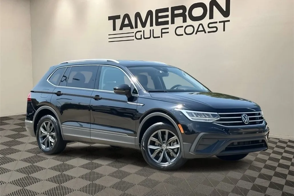 2022 Volkswagen Tiguan SE photo 1