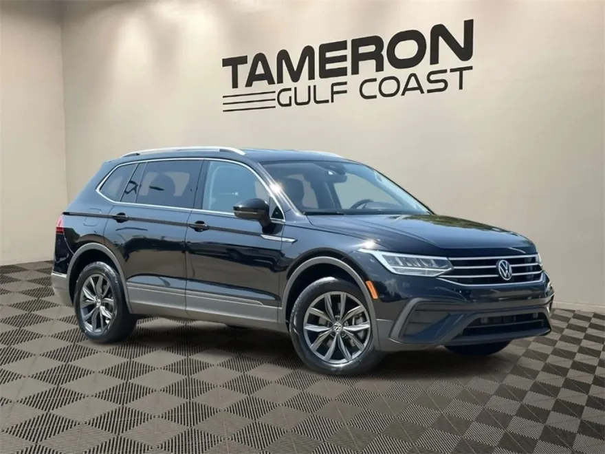 2022 Volkswagen Tiguan SE photo 1