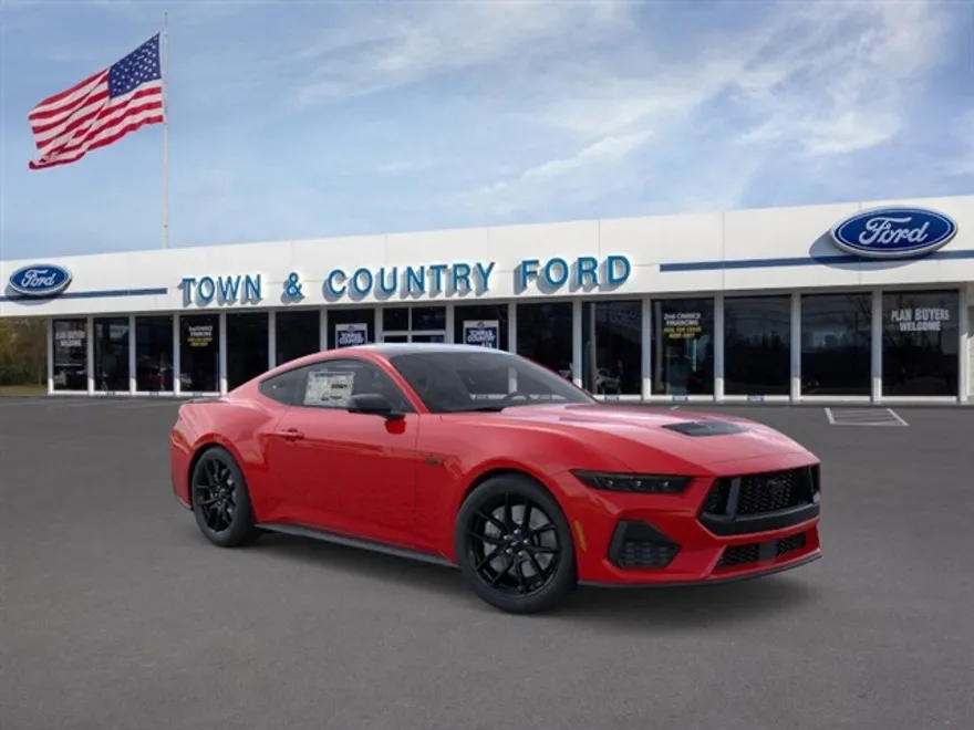 2025 Ford Mustang GT photo 1