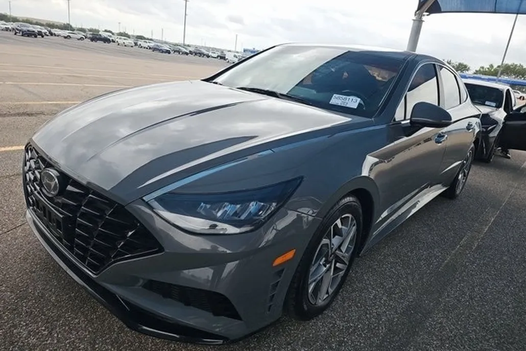 2020 Hyundai Sonata SEL photo 1