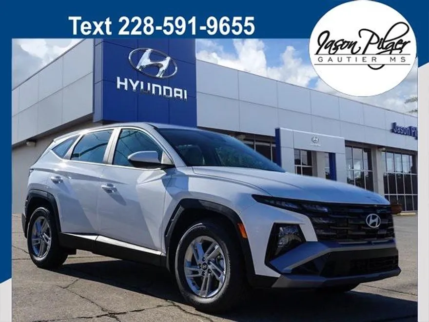 2026 Hyundai Tucson SE photo 1