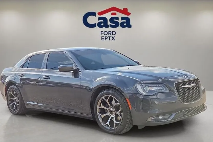 2019 Chrysler 300 S photo 1