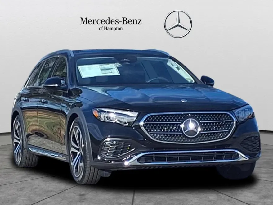 2025 Mercedes Benz E 450 4MATIC Wagon photo 1