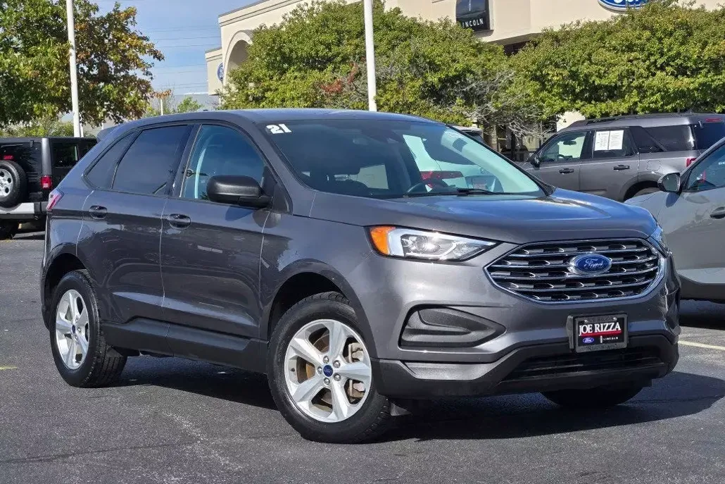 2021 Ford Edge SE photo 1