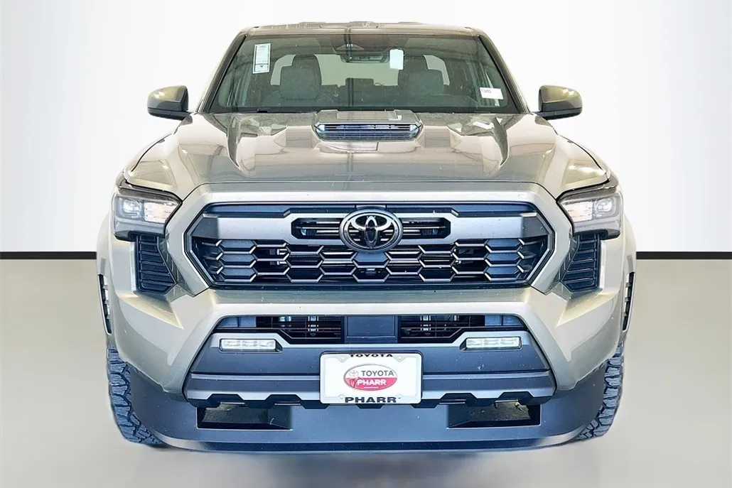 2025 Toyota Tacoma TRD Sport photo 1