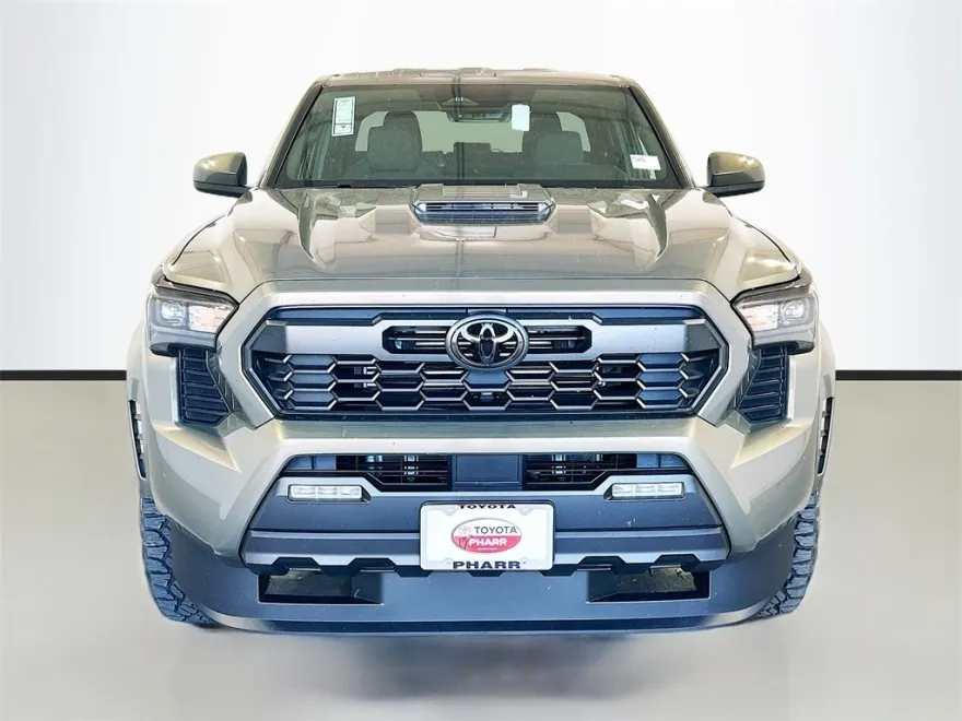 2025 Toyota Tacoma TRD Sport photo 1