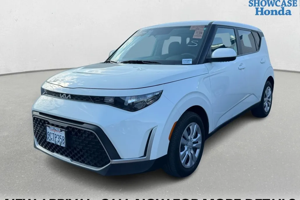 2023 Kia Soul LX S photo 1