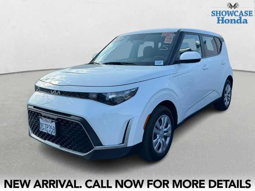 2023 Kia Soul LX S photo 1