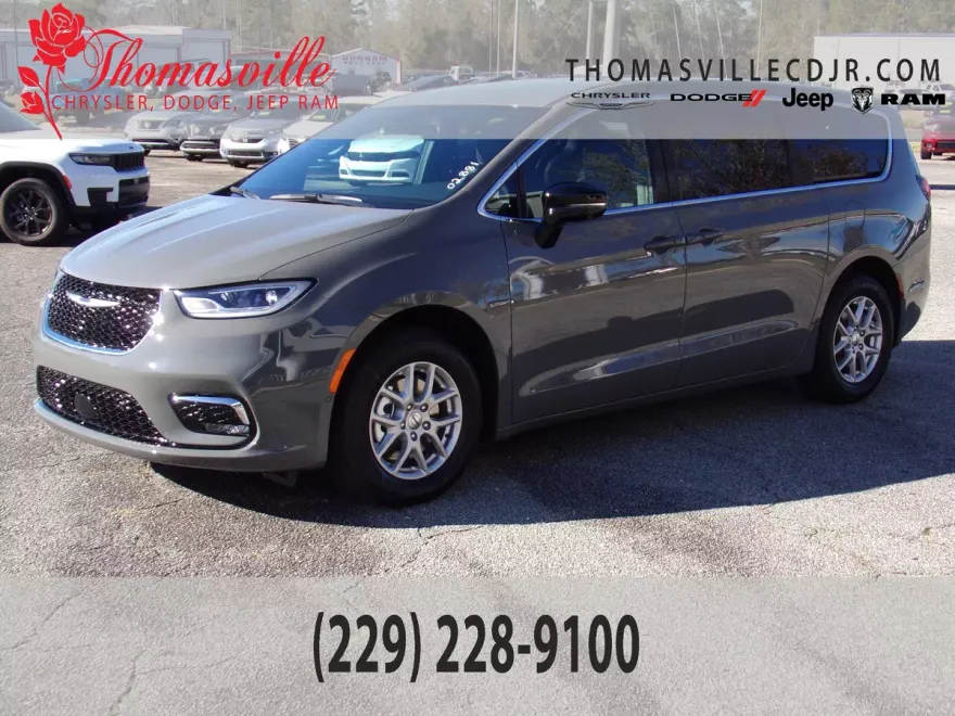 2025 Chrysler Pacifica photo 1
