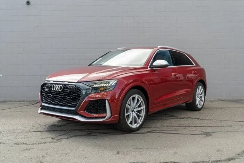 2024 Audi RS Q8 photo 1