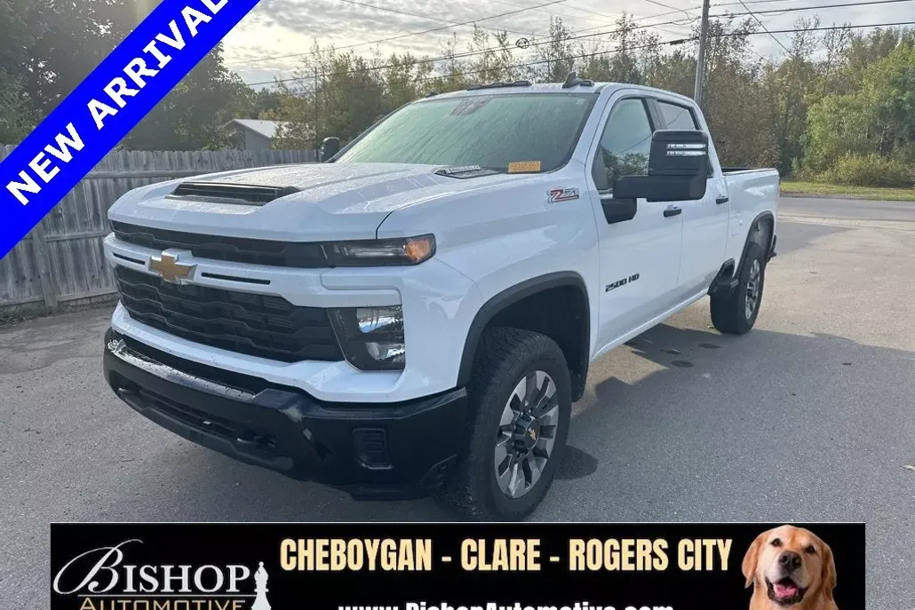 2024 Chevrolet Silverado 2500HD Custom photo 1