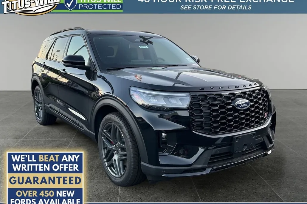 2025 Ford Explorer ST photo 1