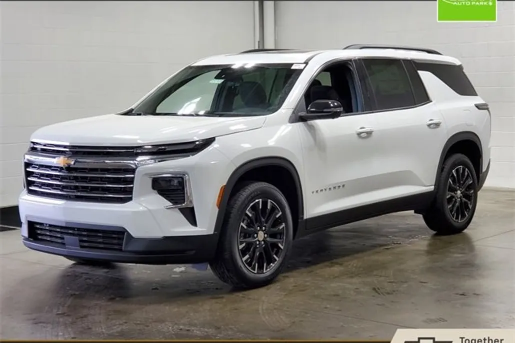 2025 Chevrolet Traverse photo 1