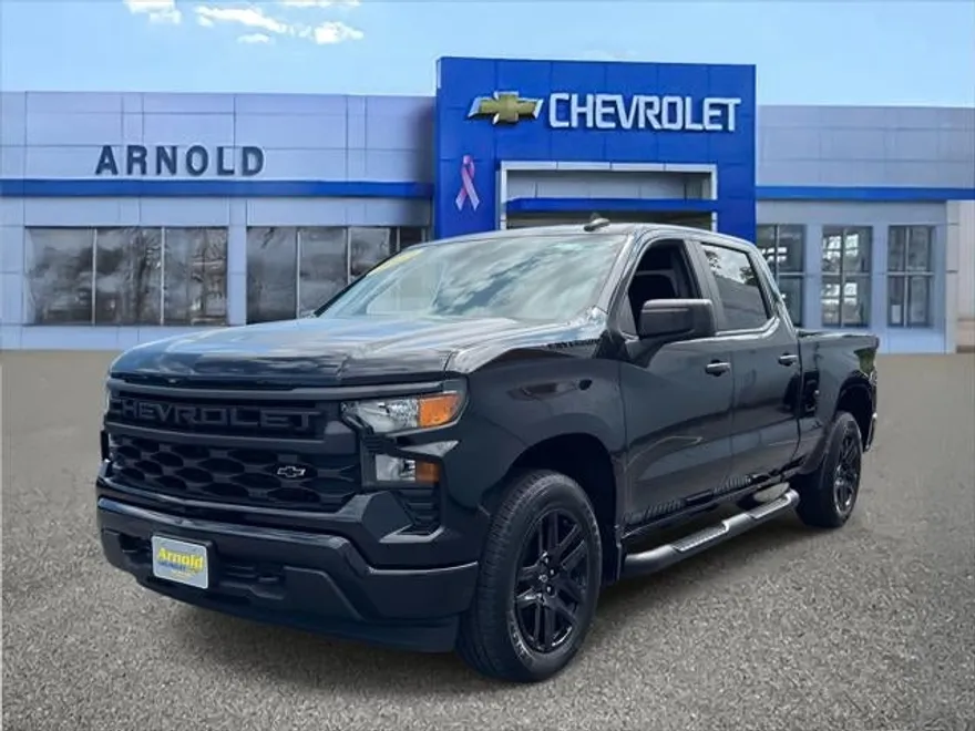 2023 Chevrolet Silverado 1500 Custom photo 1