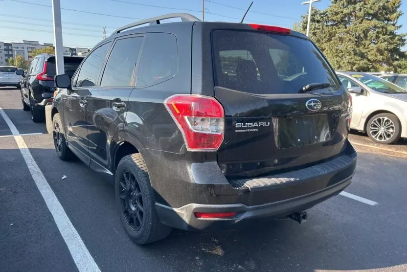 2014 Subaru Forester 2.5i Premium photo 1