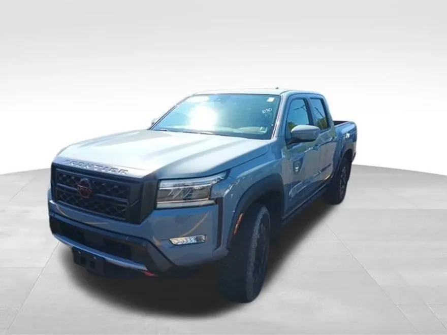 2023 Nissan Frontier PRO-4X photo 1