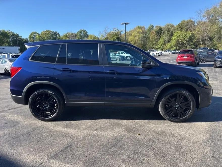 2020 Honda Passport Sport photo 1