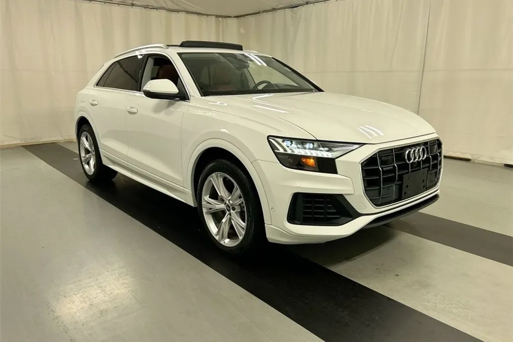 2022 Audi Q8 55 Prestige photo 1