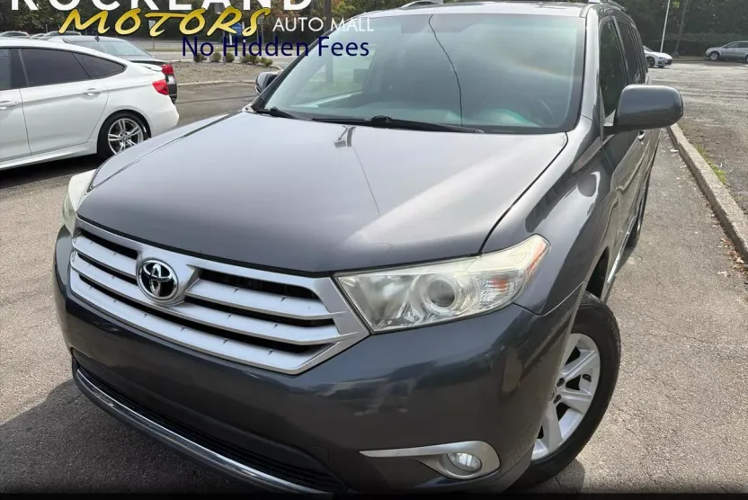 2012 Toyota Highlander SE photo 1