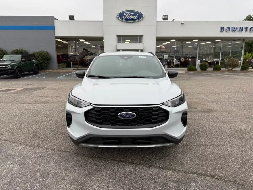 2025 Ford Escape ST-Line photo 1