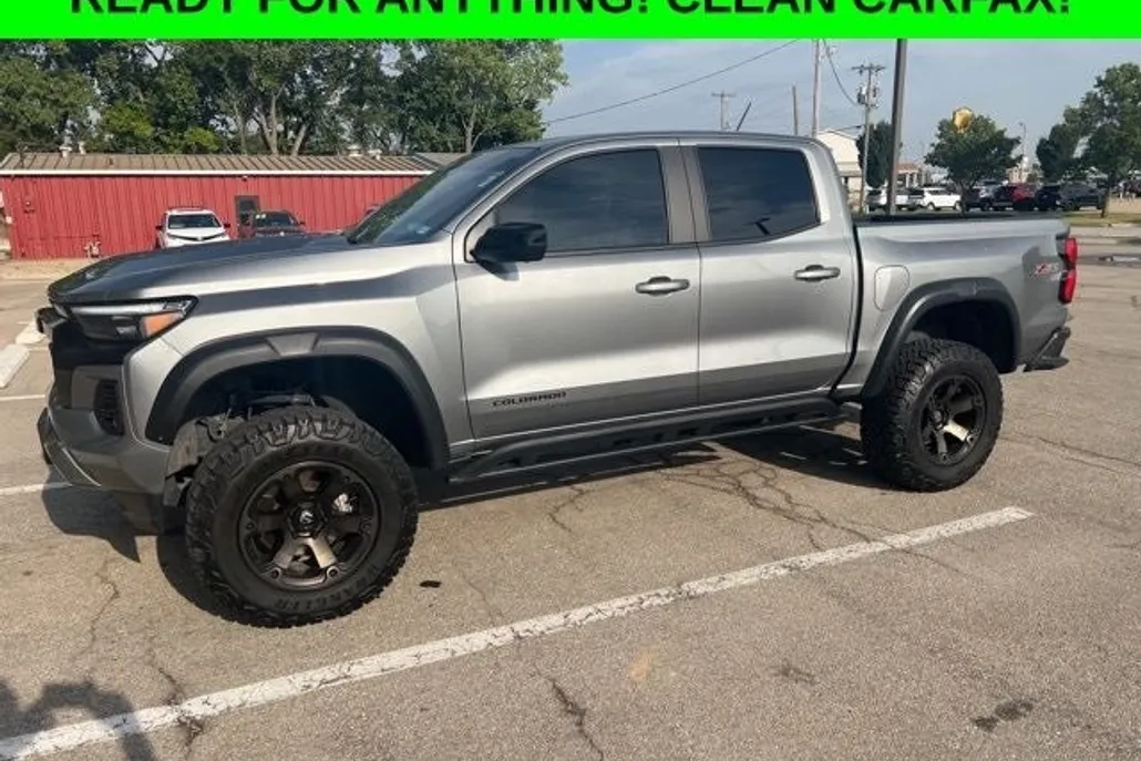 2023 Chevrolet Colorado Z71 photo 1