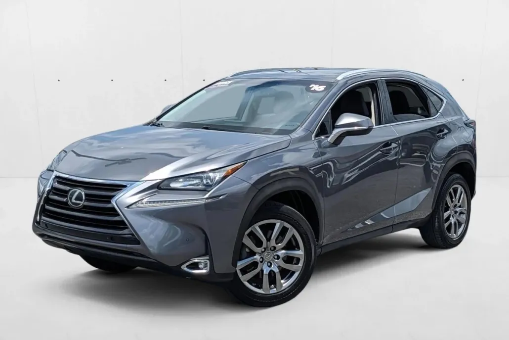 2016 Lexus NX 200t Luxury photo 1
