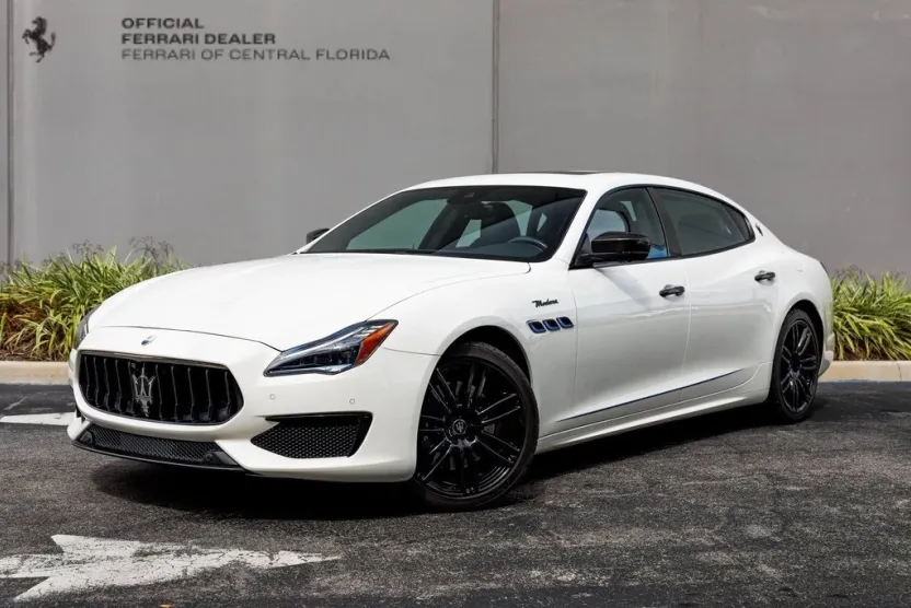 2022 Maserati Quattroporte Modena photo 1