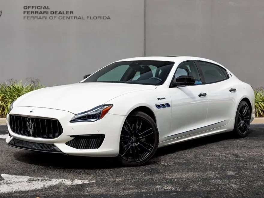 2022 Maserati Quattroporte Modena photo 1
