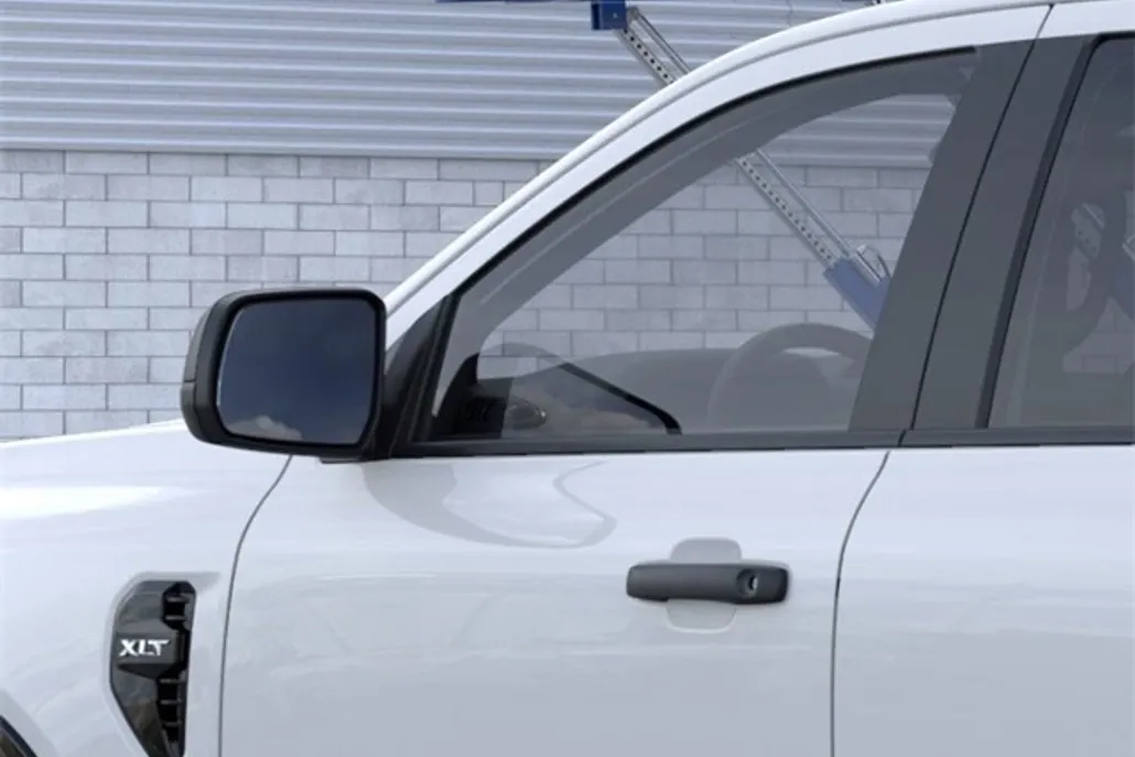 2025 Ford Ranger XLT photo 16