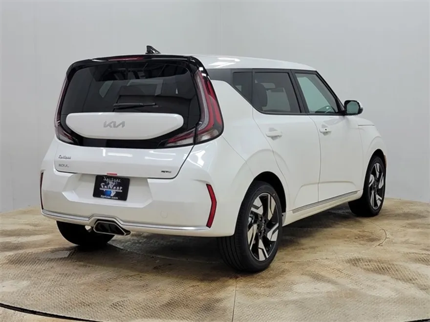 2025 Kia Soul GT-Line photo 1