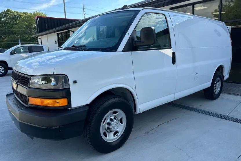 2019 Chevrolet Express 3500 Cargo photo 1