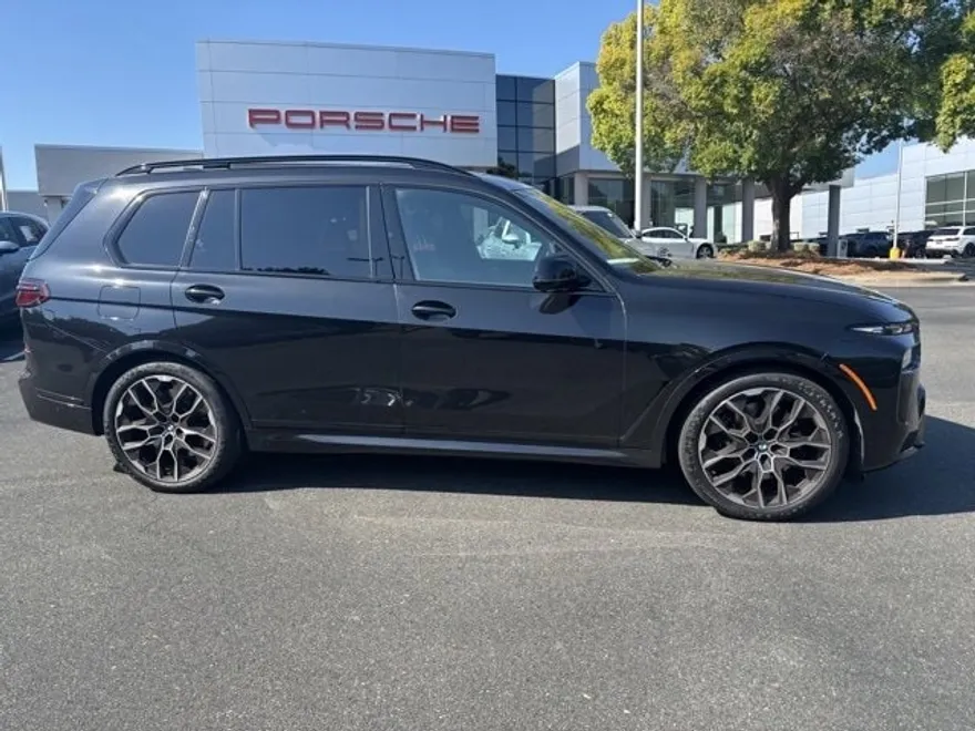 2023 Bmw X7 M60i photo 1