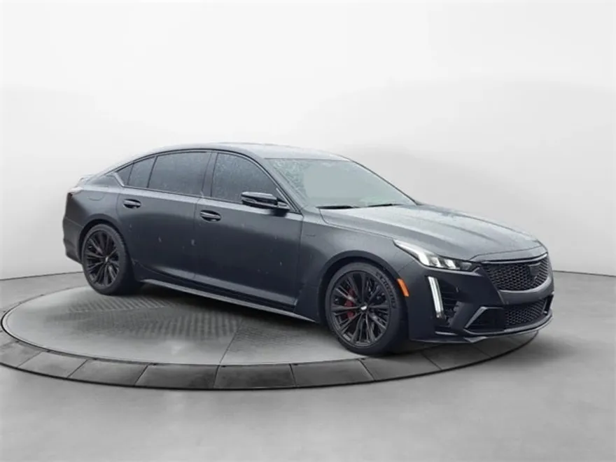 2024 Cadillac CT5 V photo 1