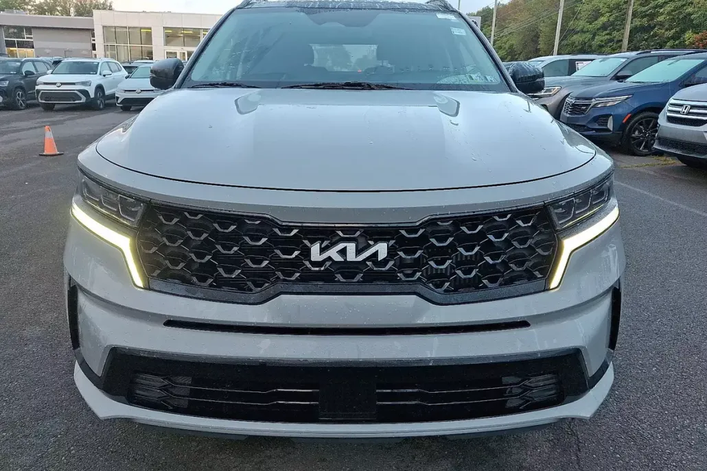 2022 Kia Sorento SX photo 1
