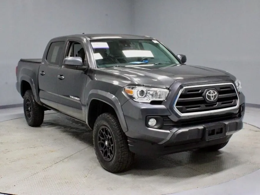 2019 Toyota Tacoma 4x4 SR5 Double Cab V6 photo 1