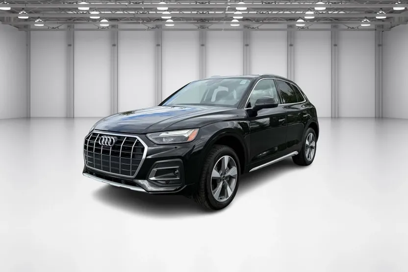 2024 Audi Q5 40 Premium Plus photo 1